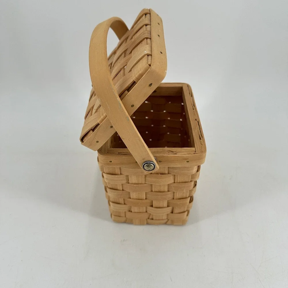 Small Woven Wood Basket with Hinged Lid and Handle Natural Brown Farmhouse Decor